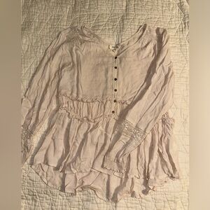 Boutique thin, loose fit long sleeve blouse